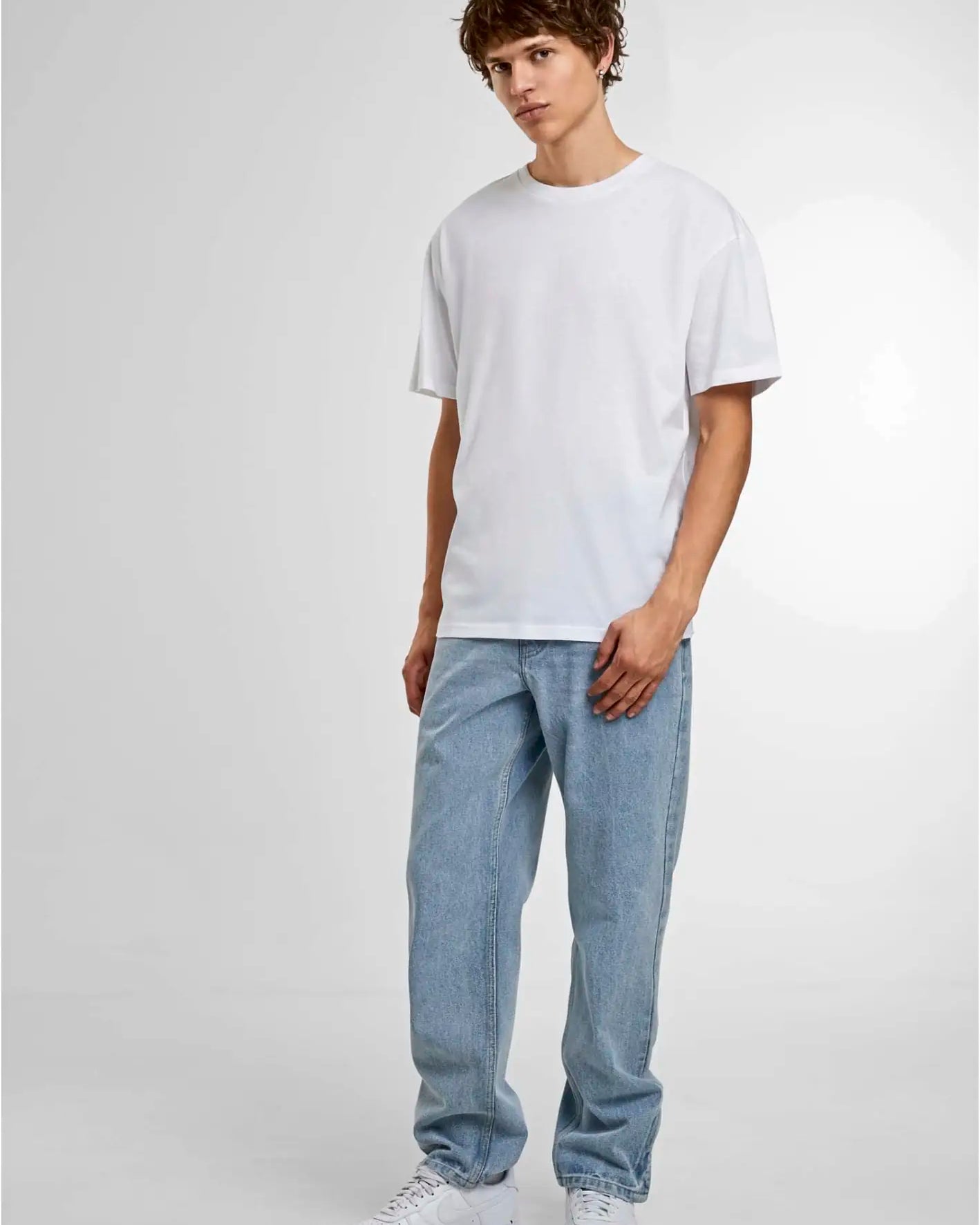 all-groups Men's Light Basic Loose T-Shirt