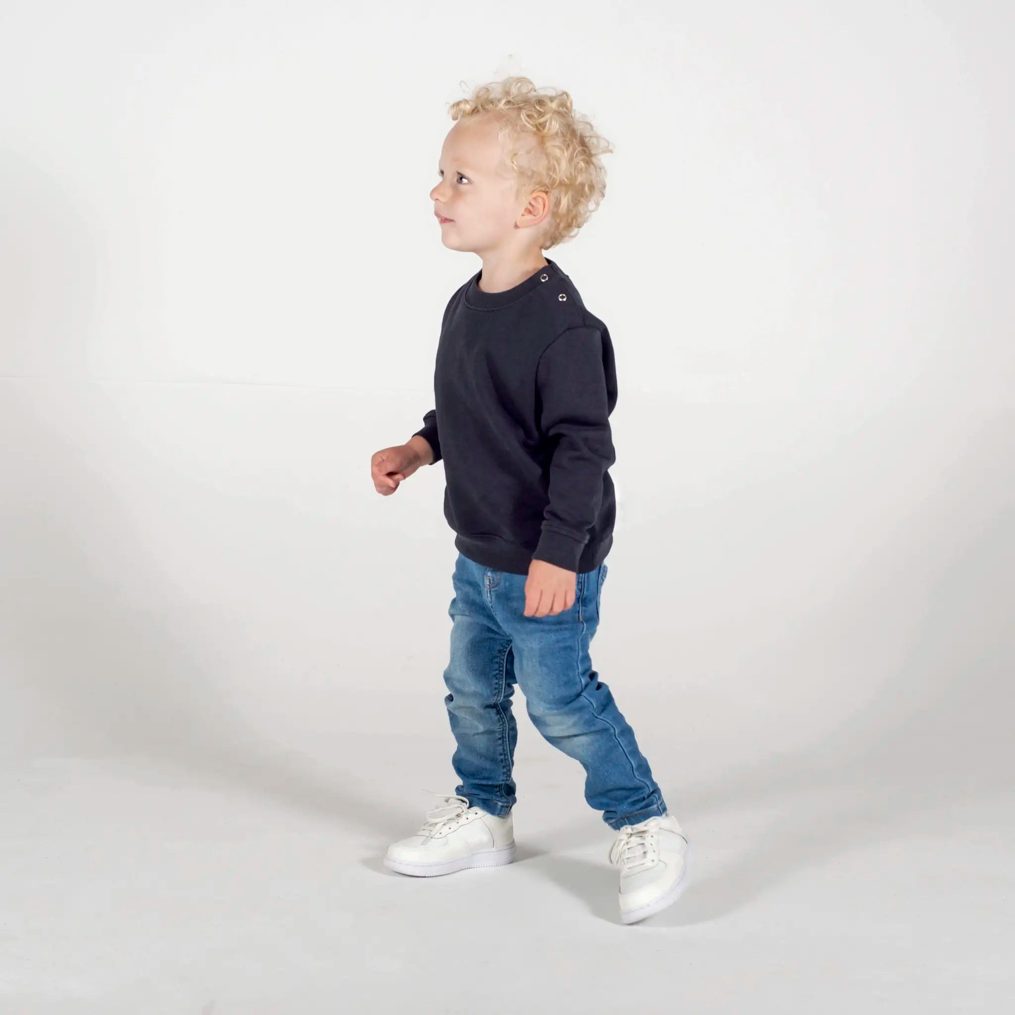 fdb0ba6536a050e090dadcc7093c4efe