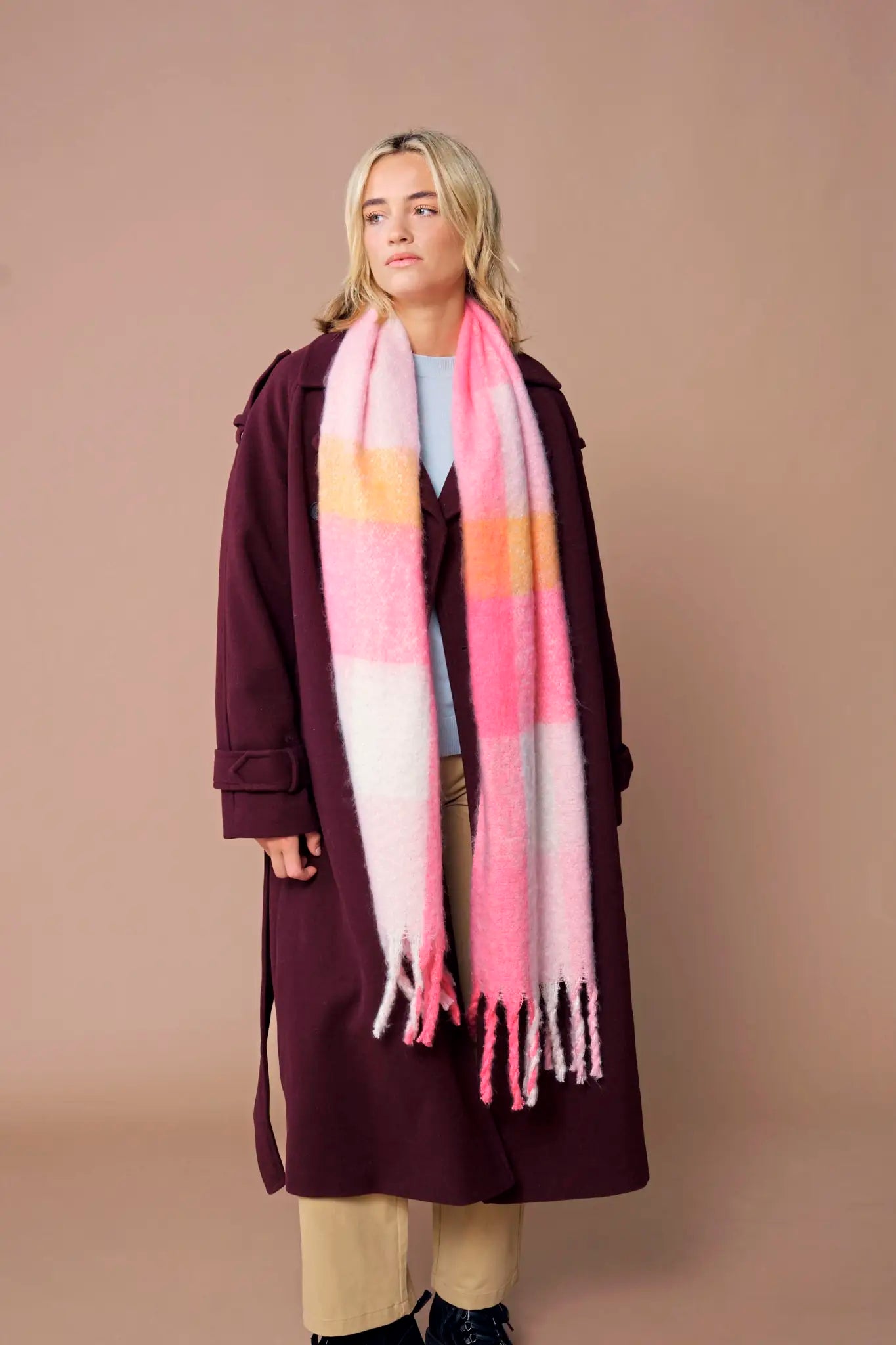 all-groups Fluffy Check Scarf